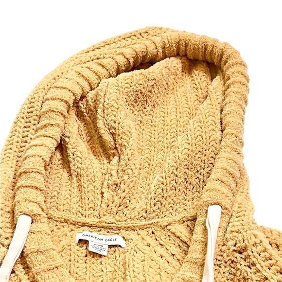 American Eagle Chenille Cropped Hooded Sweater Size M - Picture 3 of 7
